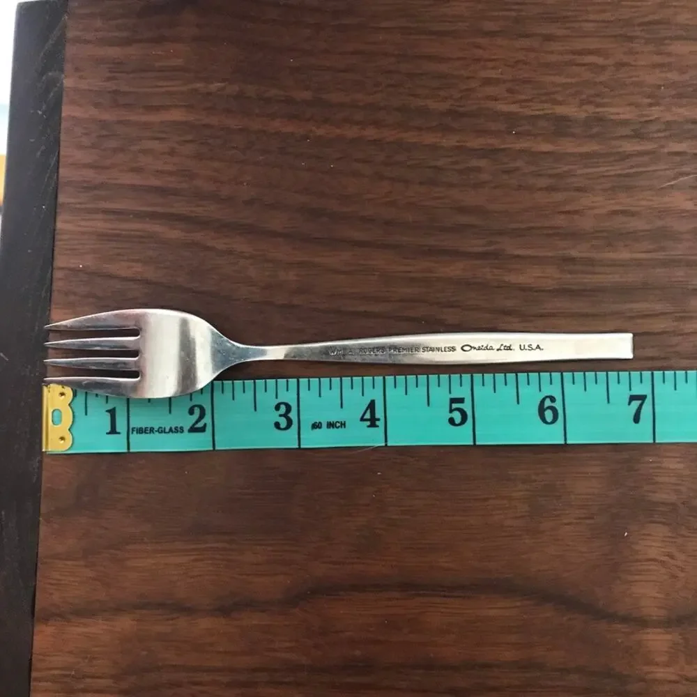 Oneida SPANADA Stainless WM A Rogers Premier Flatware - salad fork (1)